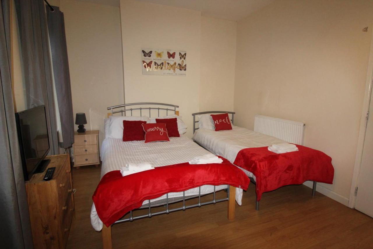 West Lea House Hotel Честърфилд Екстериор снимка