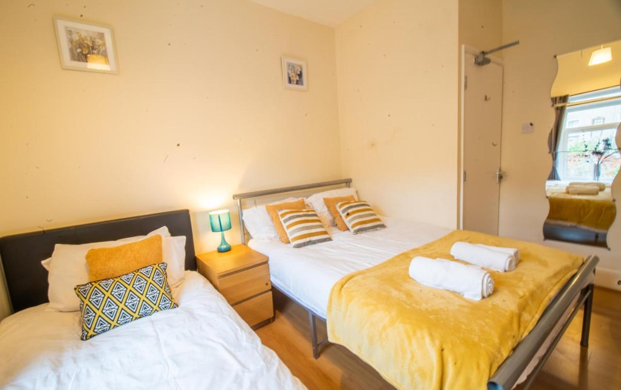 West Lea House Hotel Честърфилд Екстериор снимка