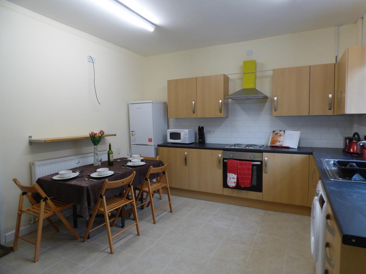 West Lea House Hotel Честърфилд Екстериор снимка